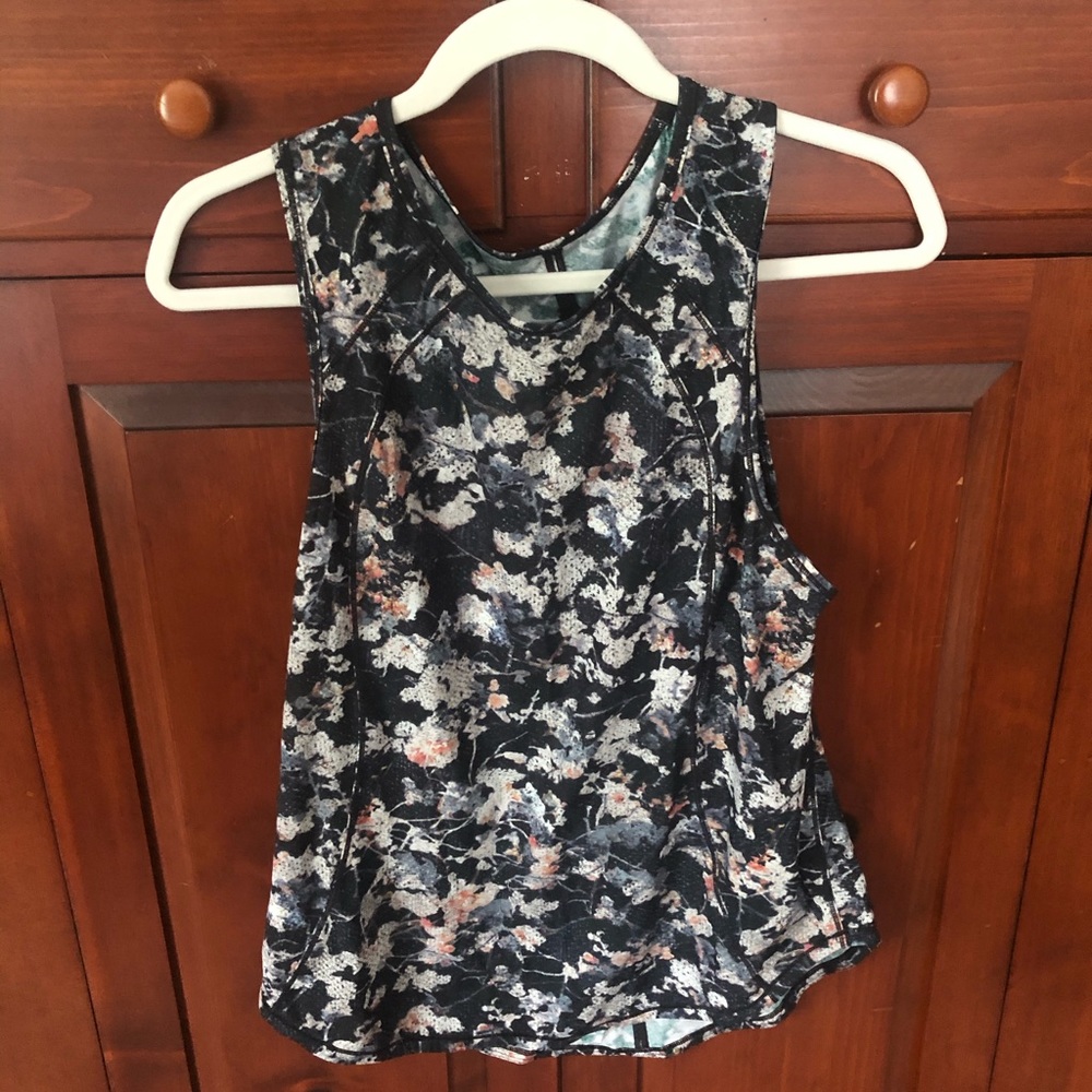 Lululemon Spring Bloom Tank